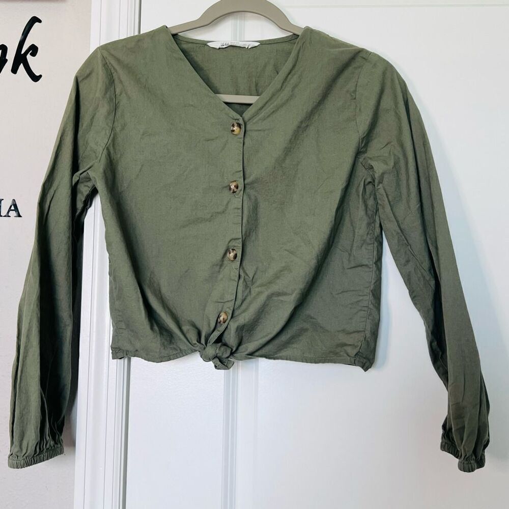 H&M Teen Green Crop Top with Front Tie & Long Sleeves